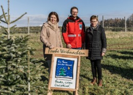 Agrar-Landesrätin Langer-Weninger, Obmann Oö. Christbaumbauern Gschwendtner und LK OÖ Vizepräsidentin Ferstl